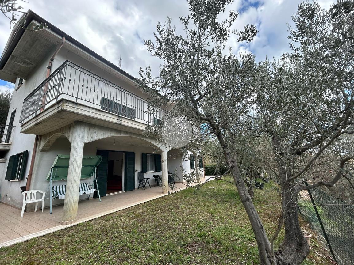 Villa in vendita a Rotella