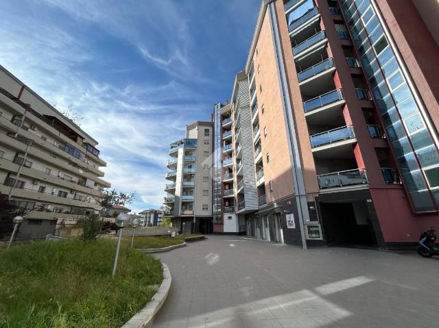 Quadrilocale in Via Giuseppe Giacomantonio, Cosenza - Foto 1