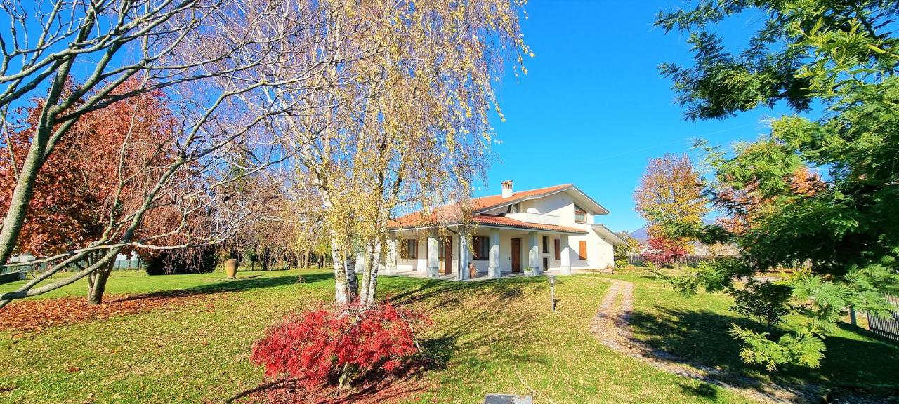 Villa in vendita a Capriolo