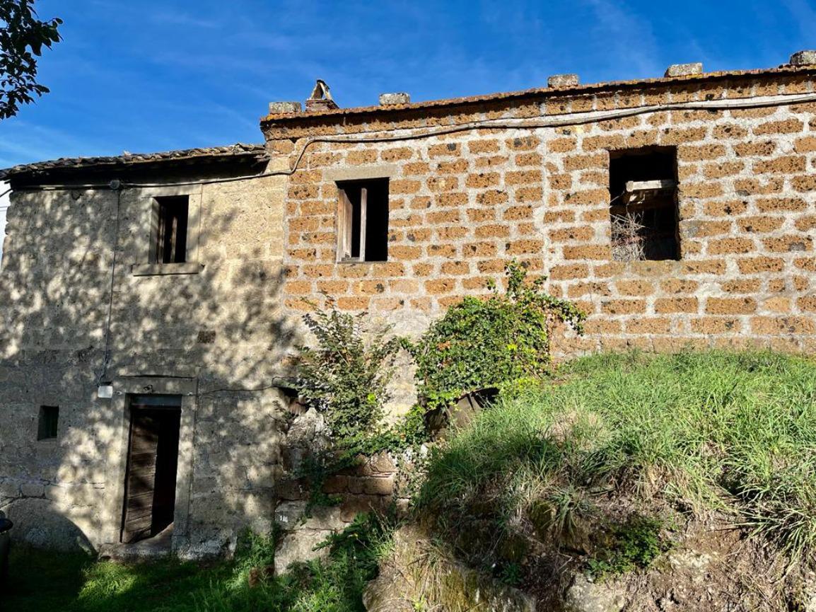 Casa indipendente in vendita a Soriano Nel Cimino