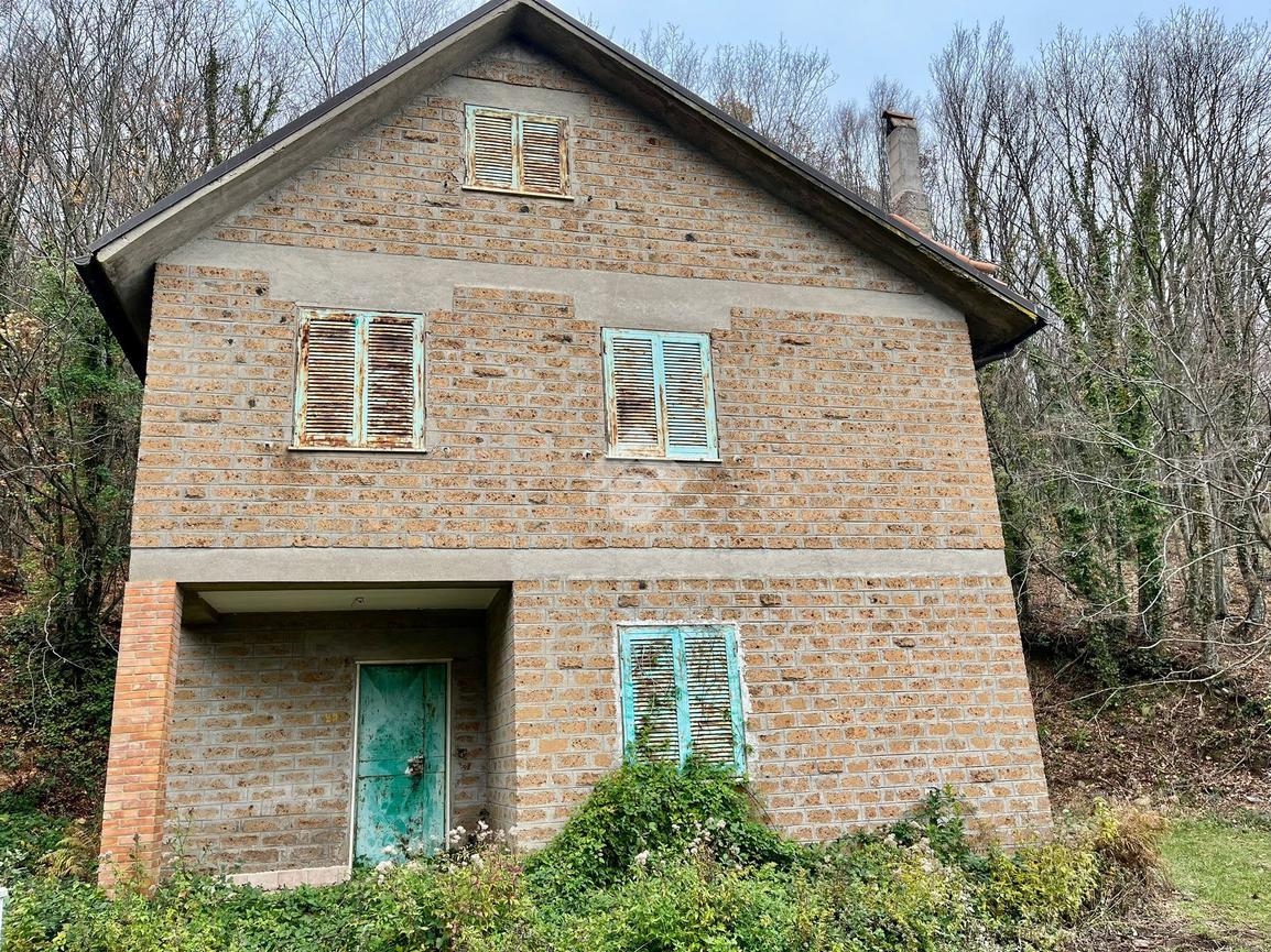 Casa indipendente in vendita a Soriano Nel Cimino