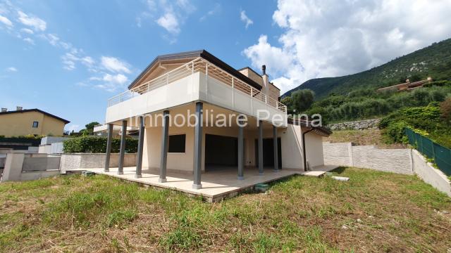 Mansion in {3}, Via Caduti di Nassiriya - Photo 1