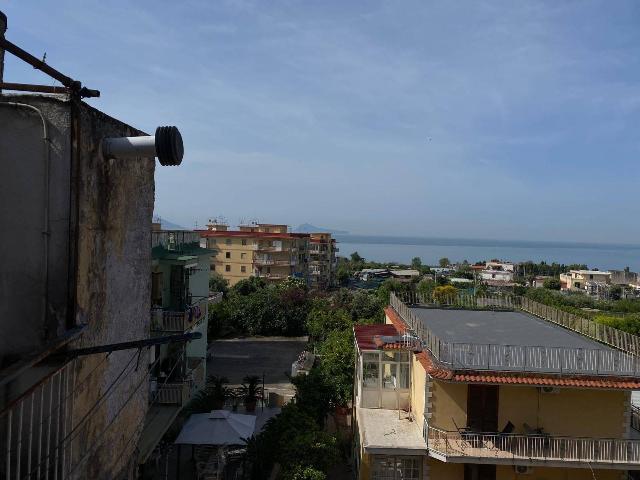 2-room flat in Via Nazionale 53, Torre del Greco - Photo 1