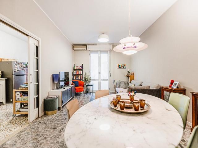 3-room flat in Via Carmelitani Scalzi 10, Verona - Photo 1