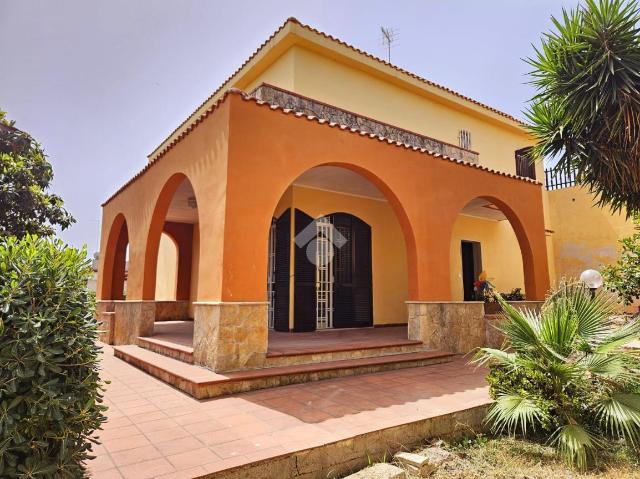 Villa in Via Pesce Spada 6, Taranto - Foto 1