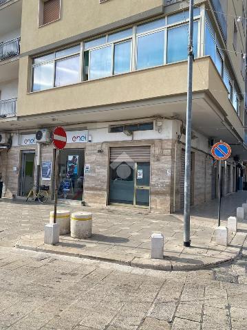 Negozio in {3}, Piazza Aldo Moro 13 - Foto 1