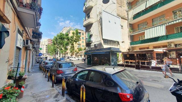 Warehouse in Via Belvedere, Napoli - Photo 1