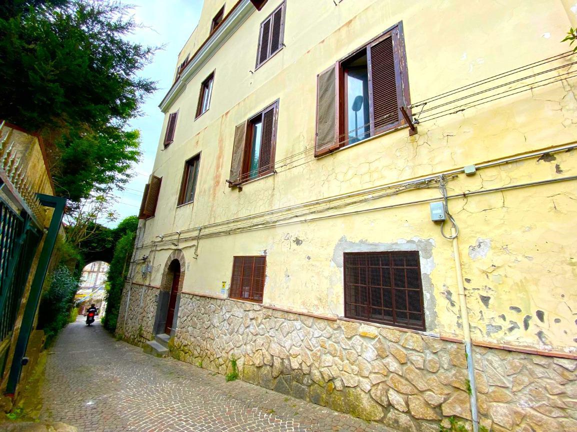 Appartamento in vendita a Castellammare Di Stabia
