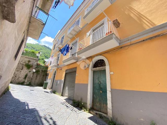 Trilocale in Via Privati 8, Castellammare di Stabia - Foto 1