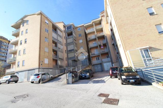 4-room flat in Via Carducci 294, Campobasso - Photo 1