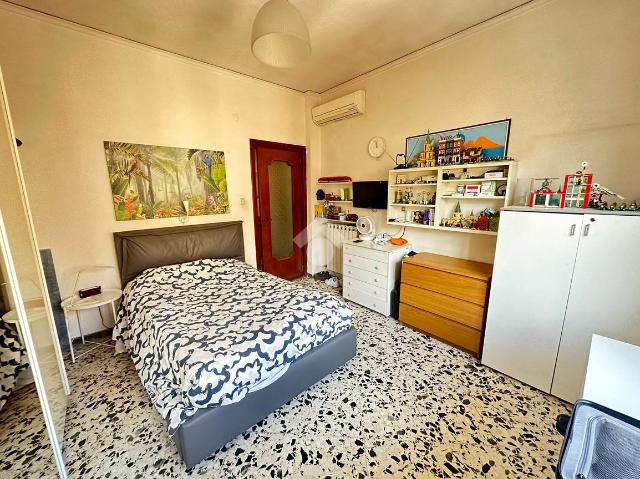 Apartament in Via della Libertà 336, Portici - Photo 1