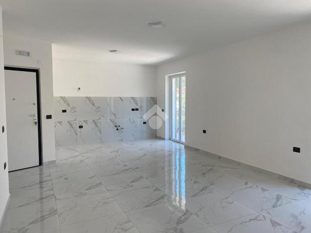 3-room flat in Via Appia 651, Santa Maria a Vico - Photo 1