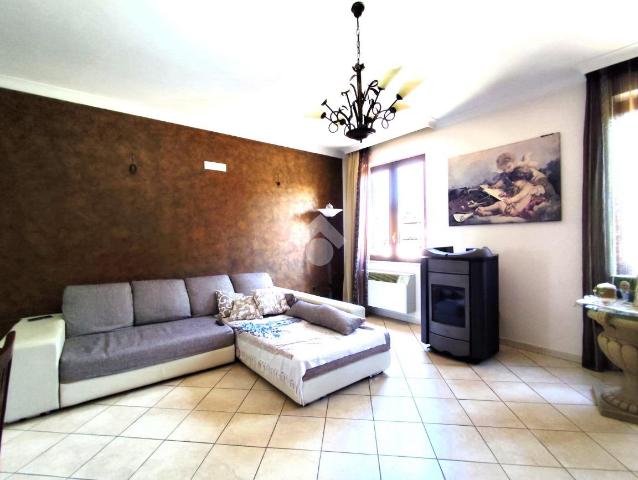 4-room flat in Via Cantariello 48, San Felice a Cancello - Photo 1