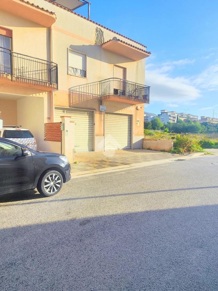 Magazzino in Via delle Oreadi 125, Trapani, {3} - Foto 2