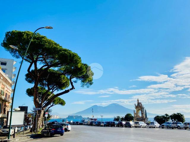 4-room flat in Via Mergellina 23, Napoli - Photo 1