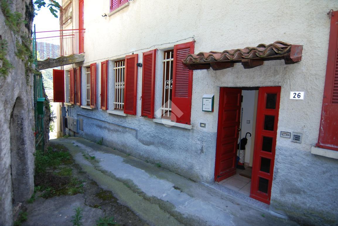 Appartamento in vendita a Adrara San Rocco
