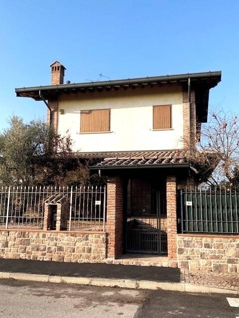 Villa in vendita a Pieve Fissiraga