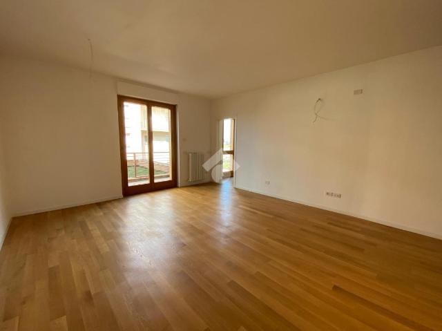 4-room flat in Via Aldo Moro 67, Bastia Umbra - Photo 1