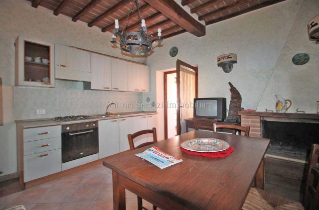 3-room flat in Via Roma, Asciano - Photo 1