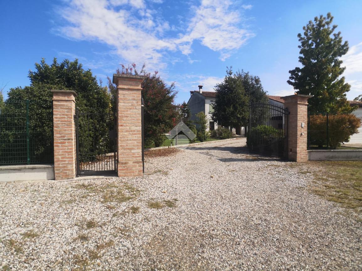 Casa indipendente in vendita a Castellucchio