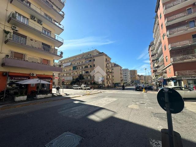 Zweizimmerwohnung in Via Cumana 8, Napoli - Foto 1