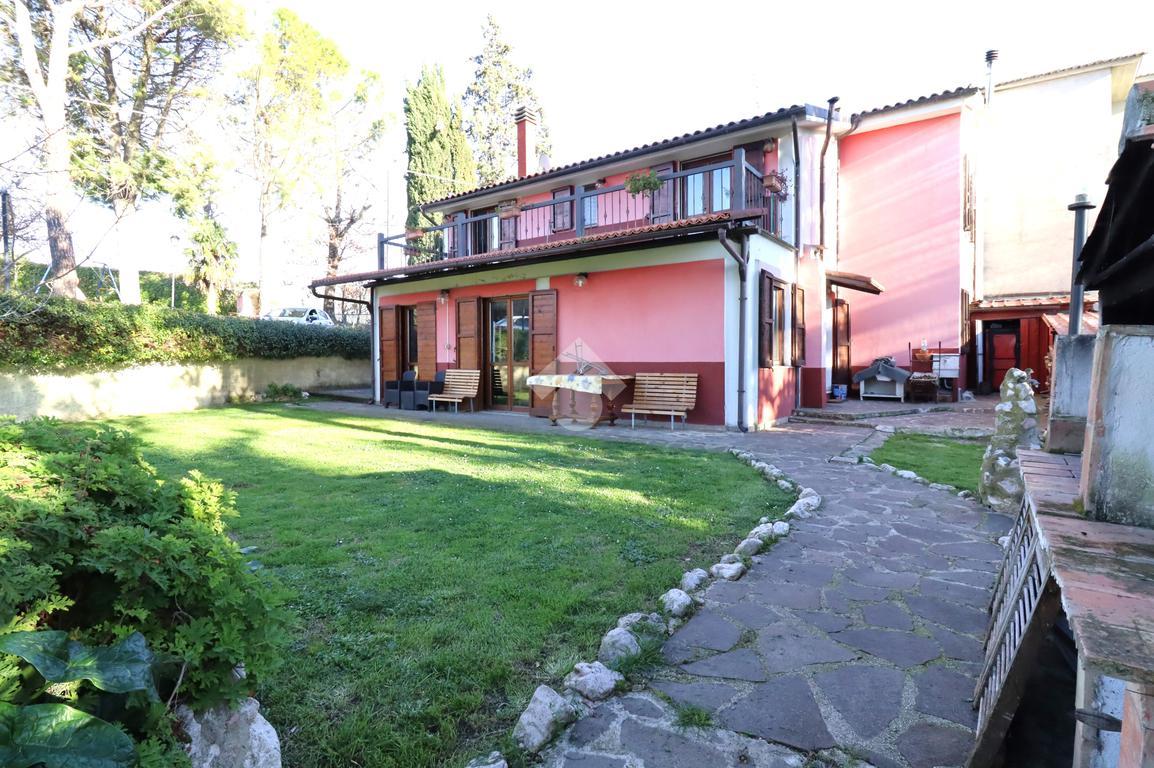 Villa in vendita a Stroncone