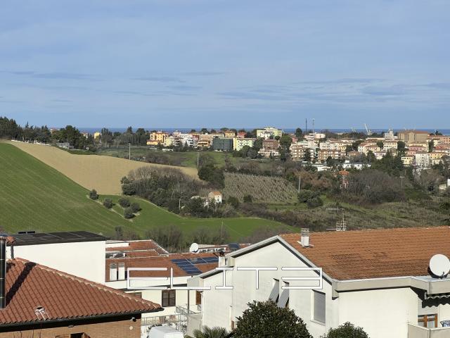 Terraced house in Via Monte San Vicino 7, Ancona - Photo 1