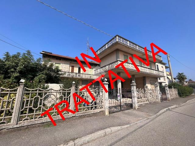 3-room flat in Via Dossi 10, Dalmine - Photo 1