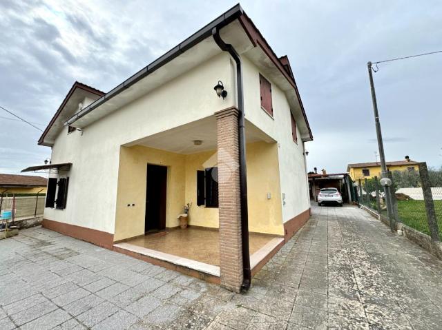 Villa in Via della Torre 16, San Cesareo - Foto 1