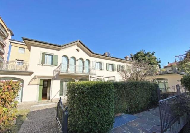 Mansion in Viale Vittorio Emanuele II 33, Bergamo - Photo 1