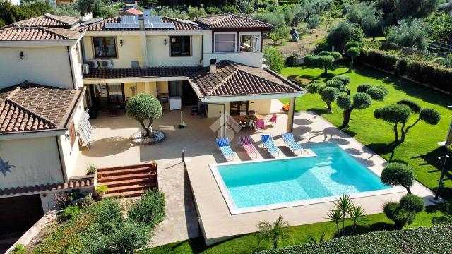 Villa in Strada 31 14, Capoterra - Foto 1