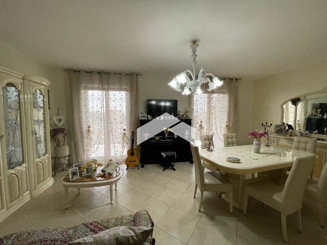 4-room flat in Via Vincenzo Gioberti, Brusciano - Photo 1