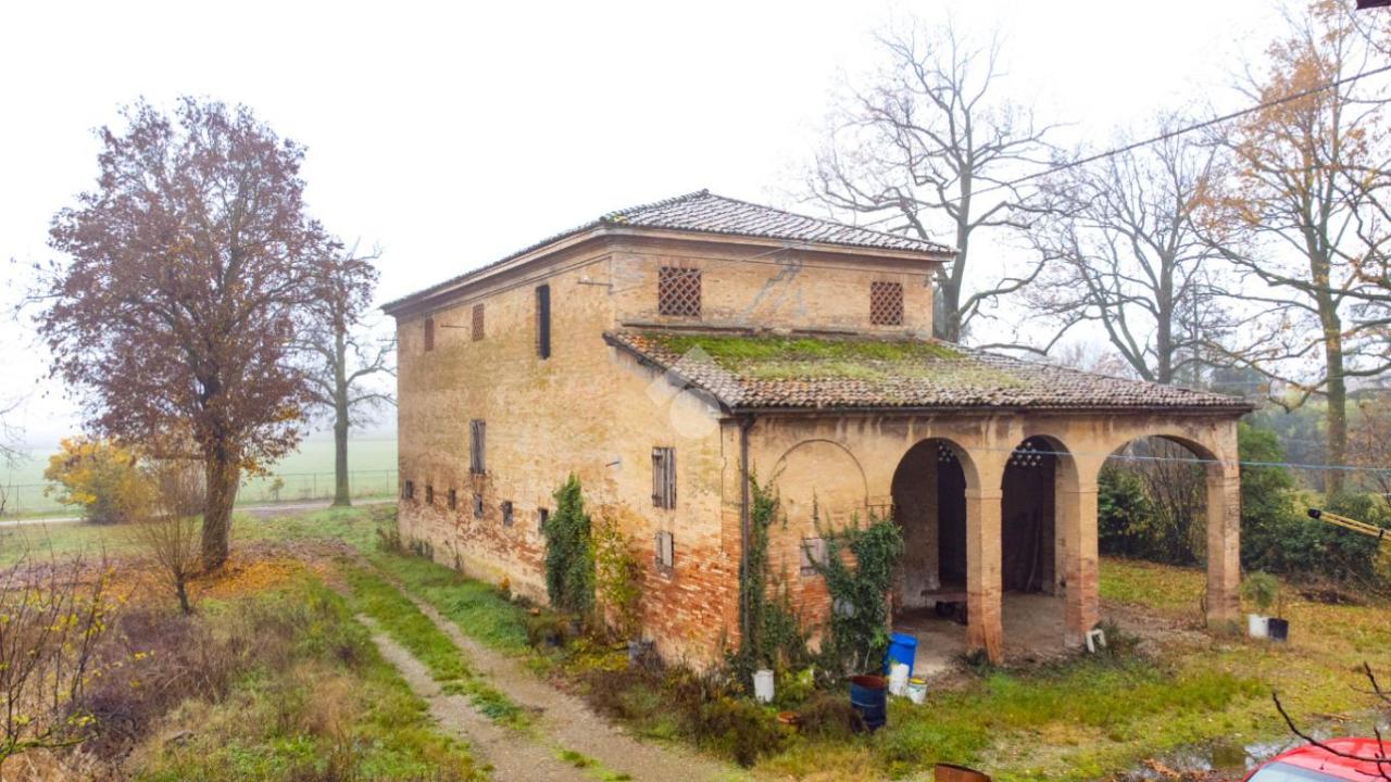 Rustico in vendita a Modena