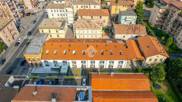 Vierzimmerwohnung in Via Emilia Est 45, Parma - Foto 1