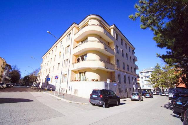 Vierzimmerwohnung in {3}, Viale Duca degli Abruzzi 1 - Foto 1