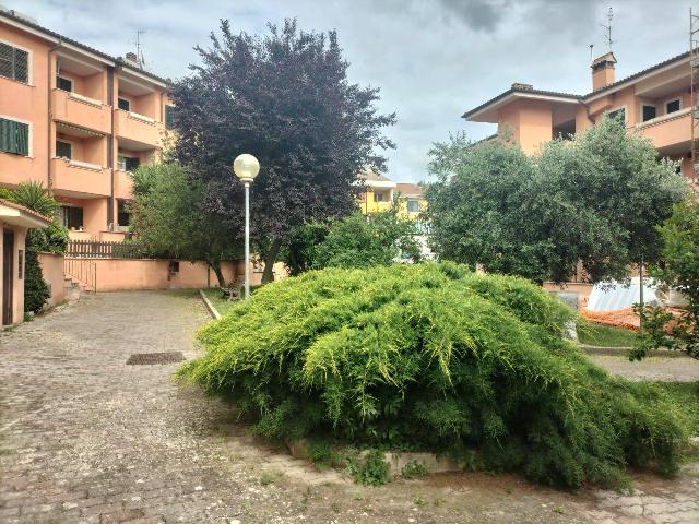 2-room flat in Via Domenico Petochi, Grottaferrata - Photo 1