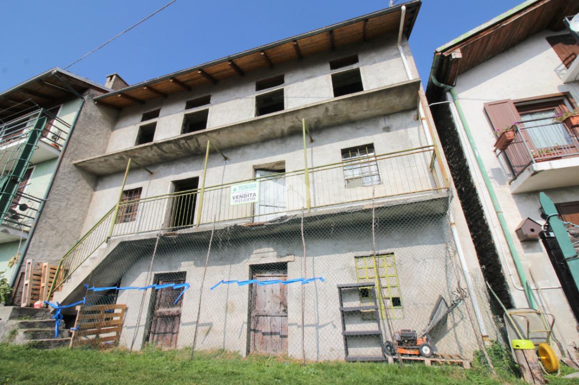 Casa indipendente in vendita a Pinasca
