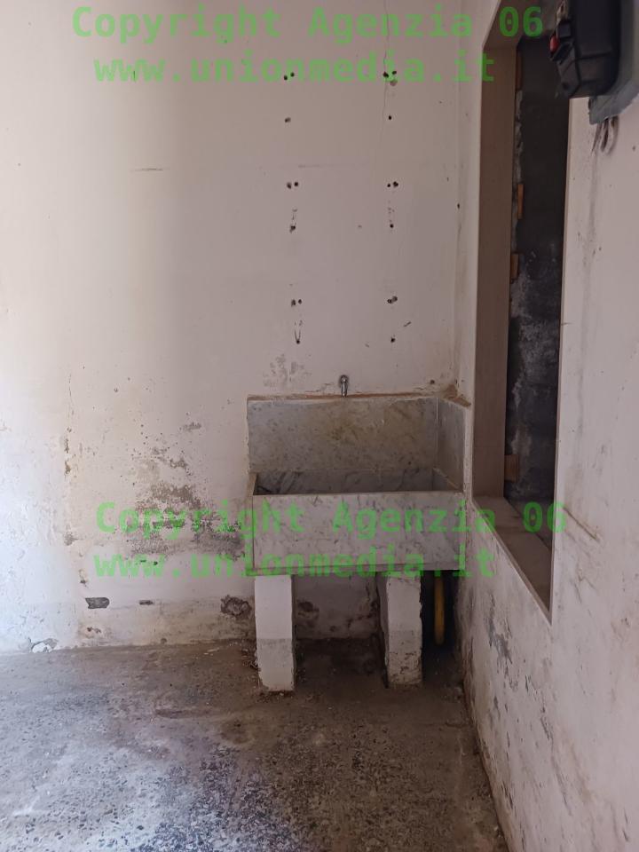 Capannone in , Arcola, {3} - Foto 2
