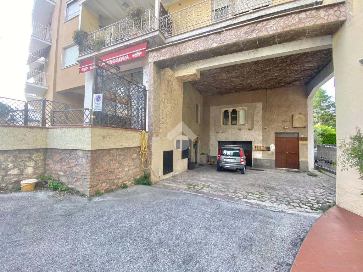Appartamento in vendita a Assisi