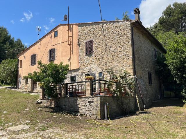 Detached house in Località Paradiso, Assisi - Photo 1