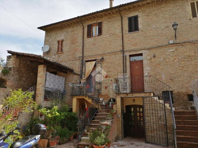 Dreizimmerwohnung in Piazza degli Abbati 7, Assisi - Foto 1