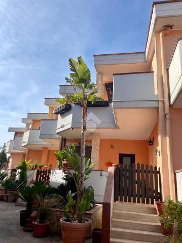 Terraced house in Via del Mare, Barletta - Photo 1