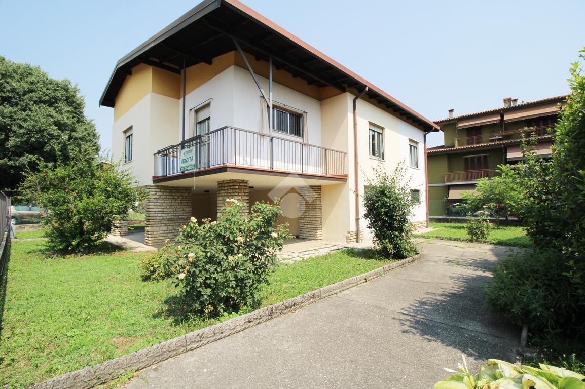 Casa indipendente in vendita a Bergamo