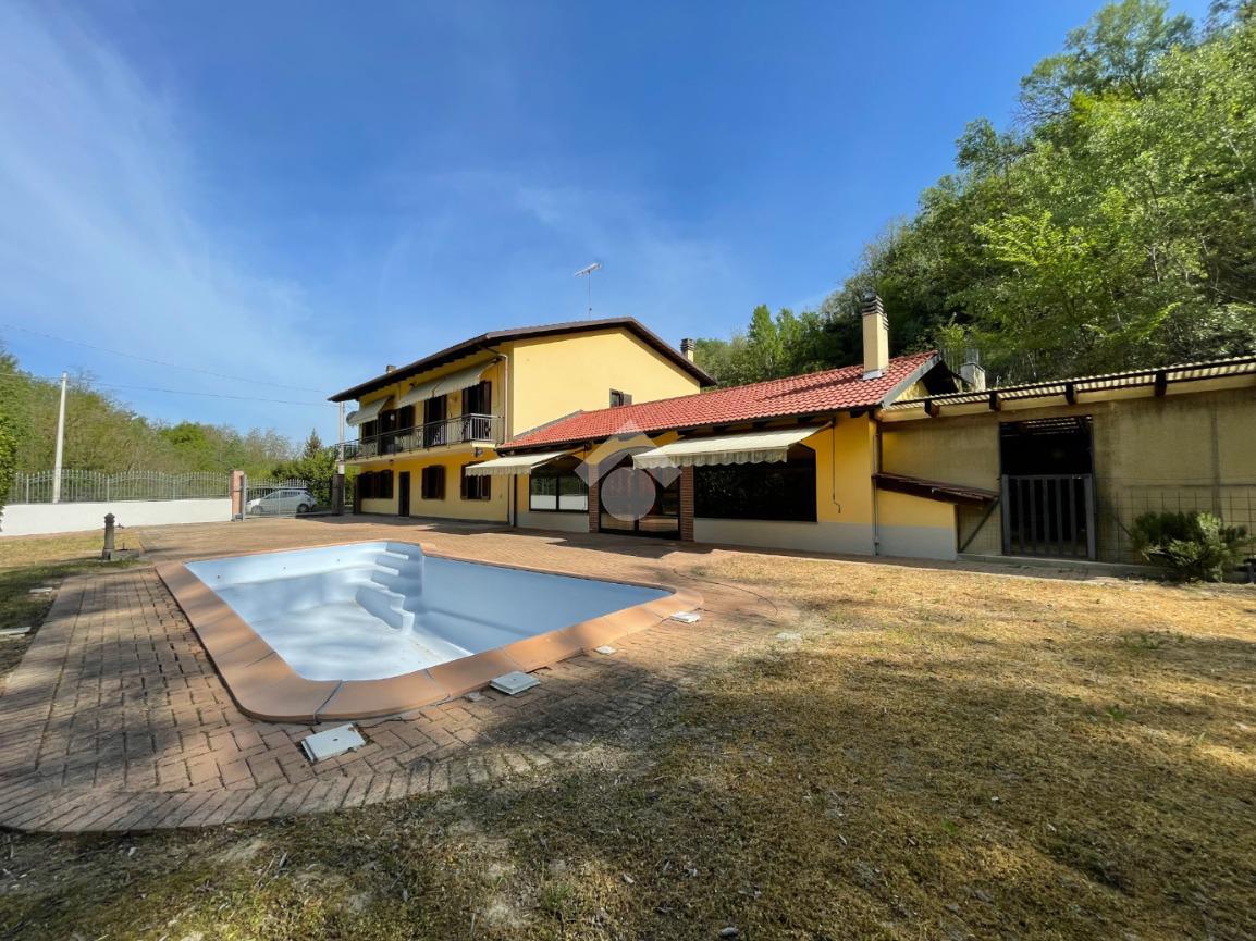 Villa in vendita a Cassinasco
