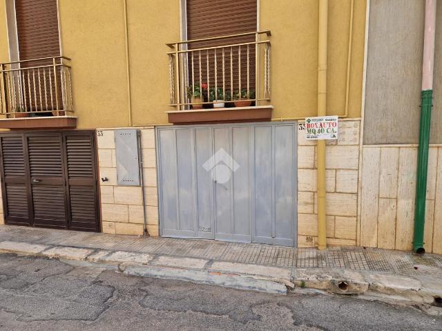 Box in Via Fratelli Rosselli 35, Polignano a Mare - Foto 1