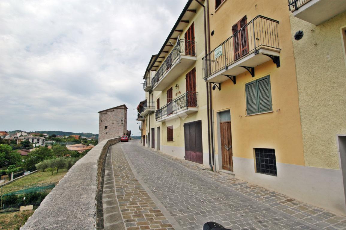 Casa indipendente in vendita a Gualdo Tadino