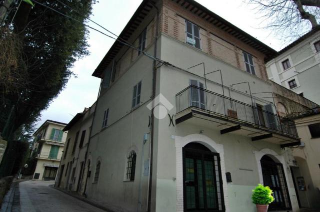 Appartamento in Viale Mura 2, Nocera Umbra - Foto 1