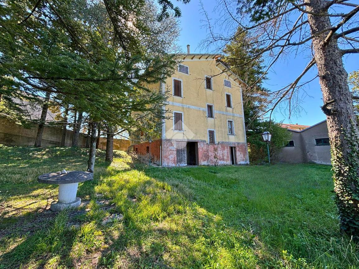 Villa in vendita a Costacciaro