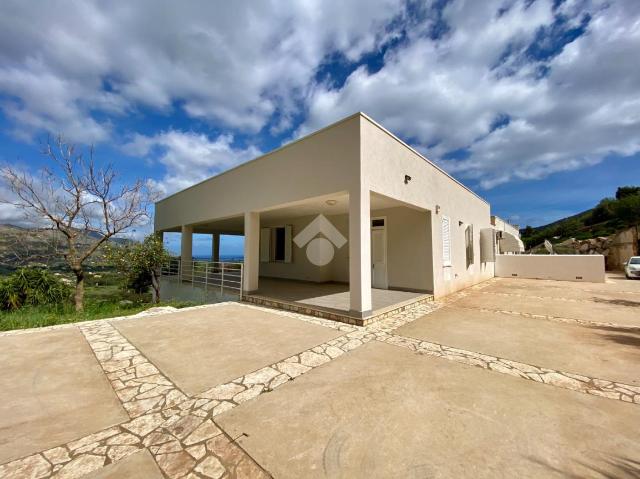 Mansion in Contrada Costa Larga, Castellammare del Golfo - Photo 1