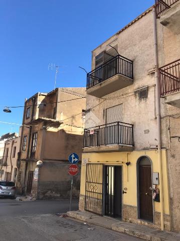 Casa indipendente in Via Mamiani 24, Castellammare del Golfo - Foto 1